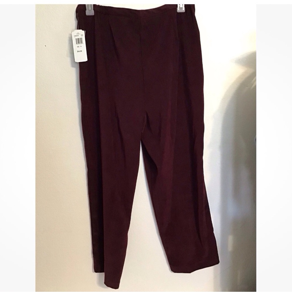 Notations women’s burgundy pants. Size 1X - Picture 8 of 9